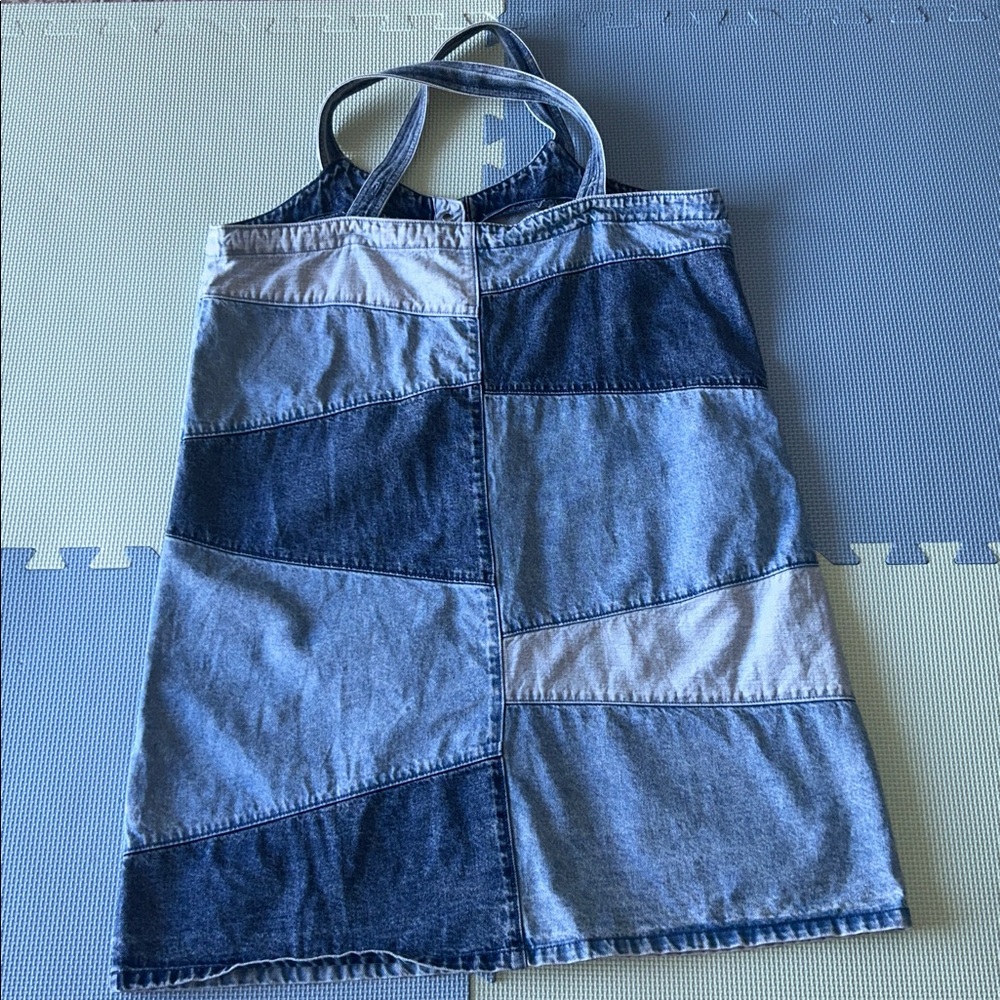 GAP Sleeveless Patchwork Denim Midi Dress in Light and Medium Blue - Picture 6 of 10
